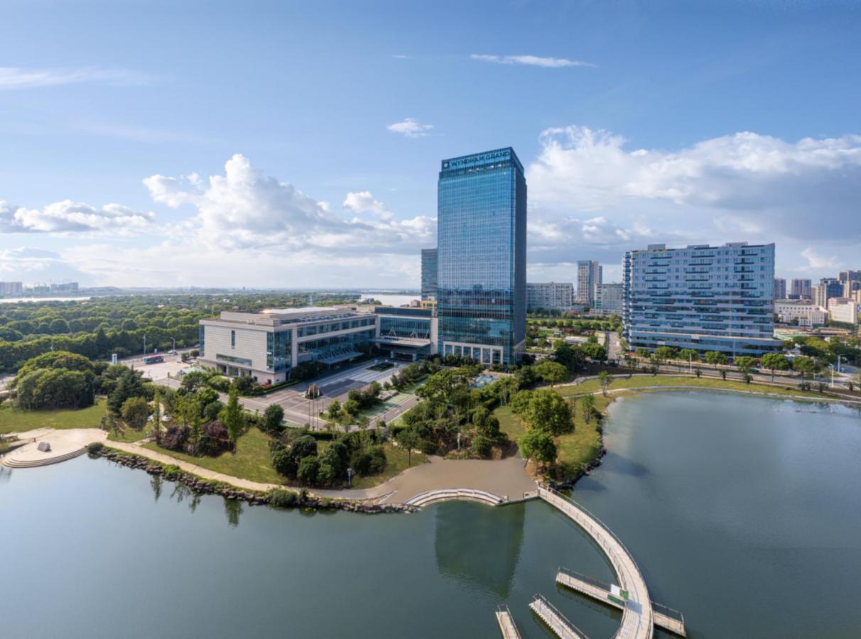 ホテル Wyndham Grand Suzhou Fenhu Xinta エクステリア 写真