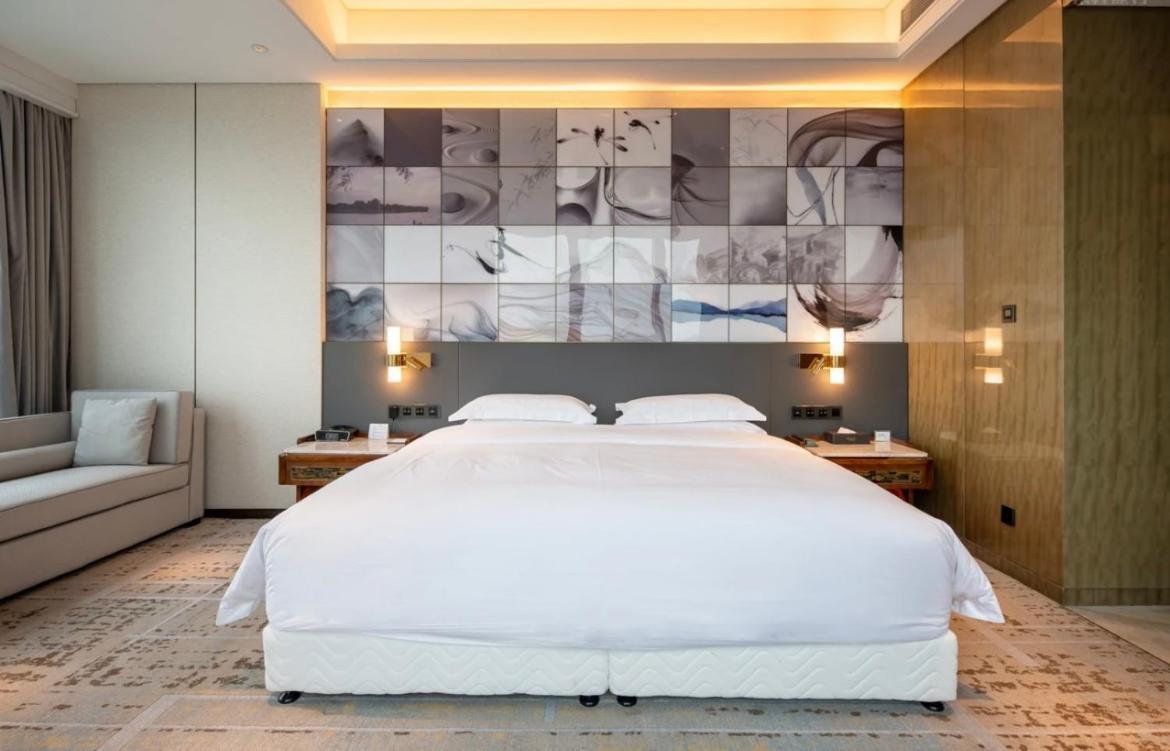 ホテル Wyndham Grand Suzhou Fenhu Xinta エクステリア 写真