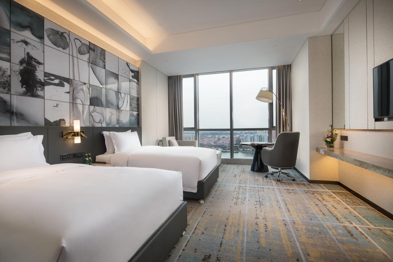 ホテル Wyndham Grand Suzhou Fenhu Xinta エクステリア 写真